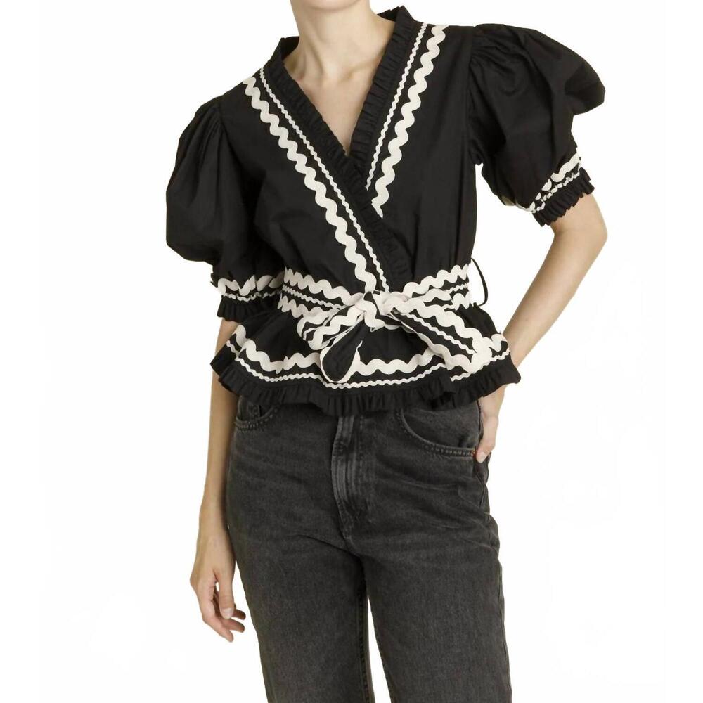 NEW AUREUM ric rac peplum top in black